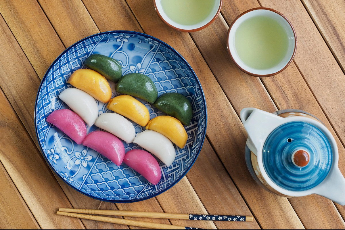 Poznaj magię koreańskiego Nowego Roku zwanego Seollal - dowiedz się jak celebrowana jest kultura nowego początku według kalendarza księżycowego oraz jak Koreańczycy łączą przeszłość z nowoczesnością.